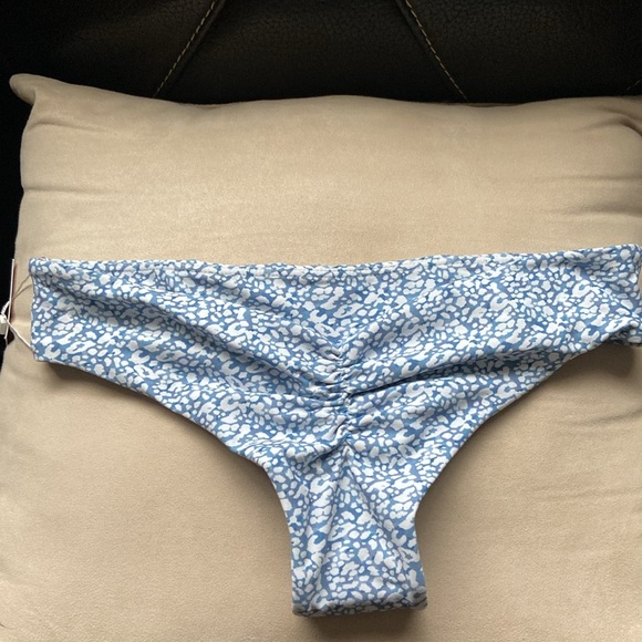 NWT Midori Pebbled Brayden Blue Patterned Bikini Bottom size S - Picture 2 of 5